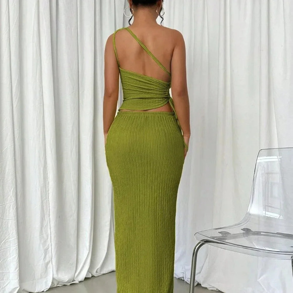 Olive Green Elegant Women's Cutout Drawstring Blouse And Mini Skirt - Picture 2 of 6